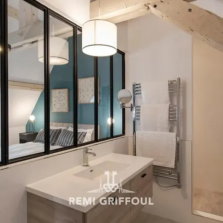 Gernez Historic Center 10 Guests Vila *