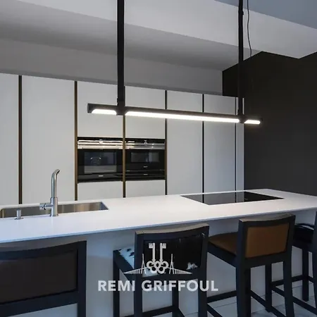 Gernez Historic Center 10 Guests *