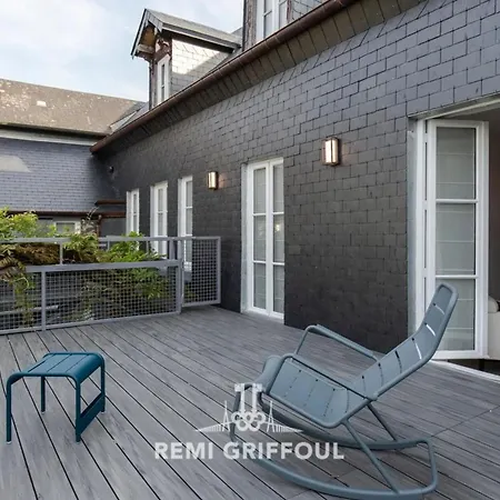 Gernez Historic Center 10 Guests וילה