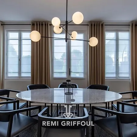 Gernez Historic Center 10 Guests וילה *