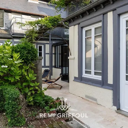 Gernez Historic Center 10 Guests * הונפלר