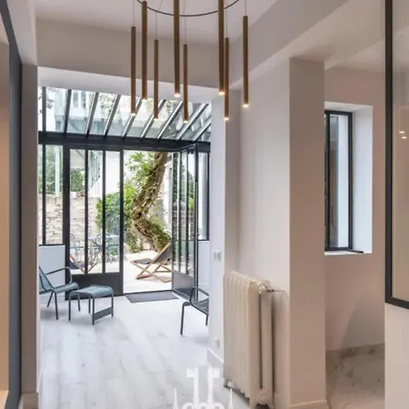 Gernez Historic Center 10 Guests Villa