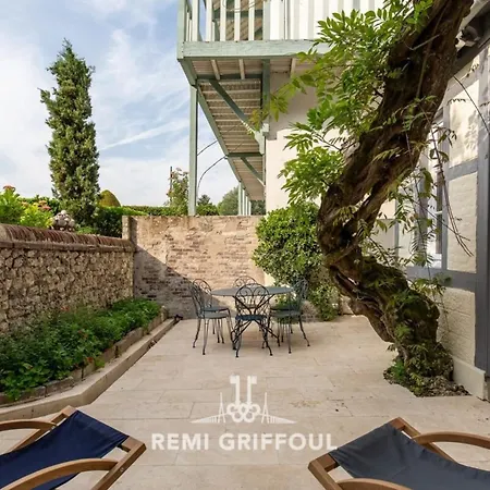 וילה Gernez Historic Center 10 Guests *