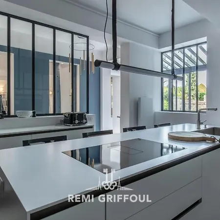 Gernez Historic Center 10 Guests וילה הונפלר