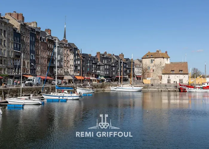 Gernez Historic Center 10 Guests