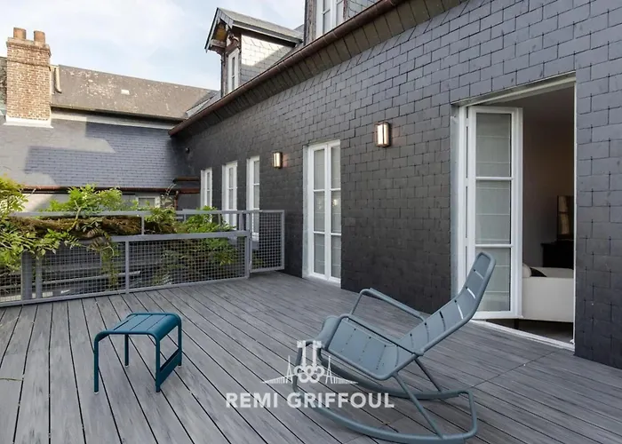 Gernez Historic Center 10 Guests ヴィラ