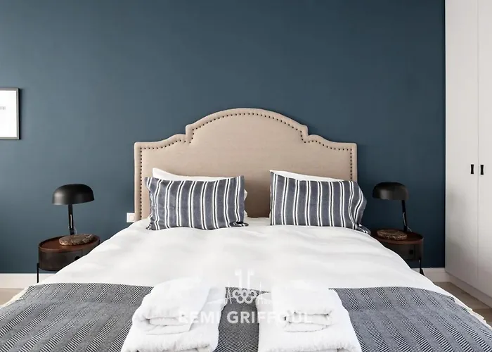 Gernez Historic Center 10 Guests ヴィラ