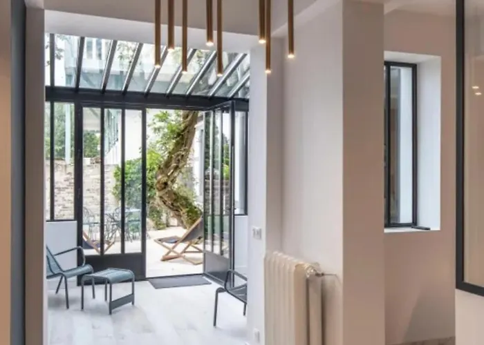 Gernez Historic Center 10 Guests ヴィラ